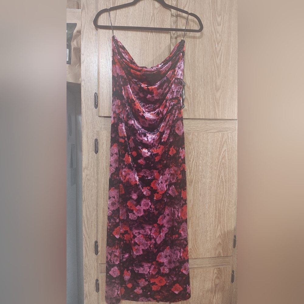 Women's M Crushed Velvet Midi Strapless Dress